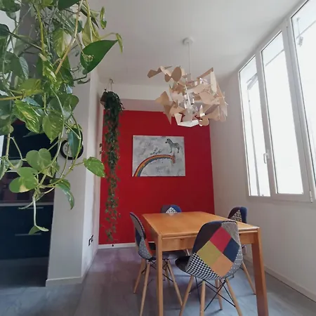 شقة L'appartamento Storico Dal Design Moderno فينْتْسا