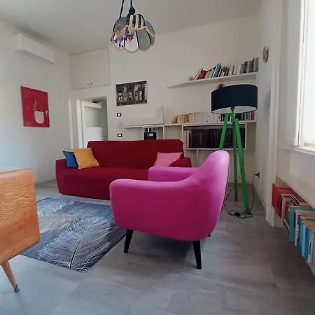L'appartamento Storico Dal Design Moderno Διαμέρισμα *